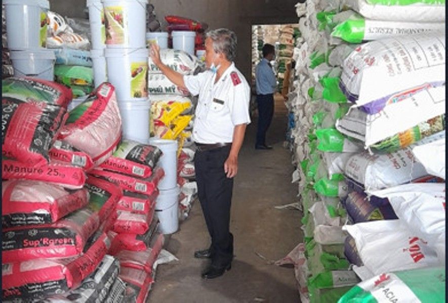 Nhiều cơ sở kinh doanh ở Tiền Giang buôn bán hàng giả