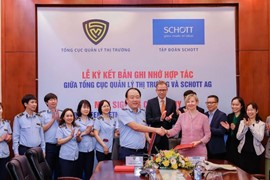 Tổng cục QLTT phối hợp với doanh nghiệp đẩy mạnh công tác phòng chống hàng giả