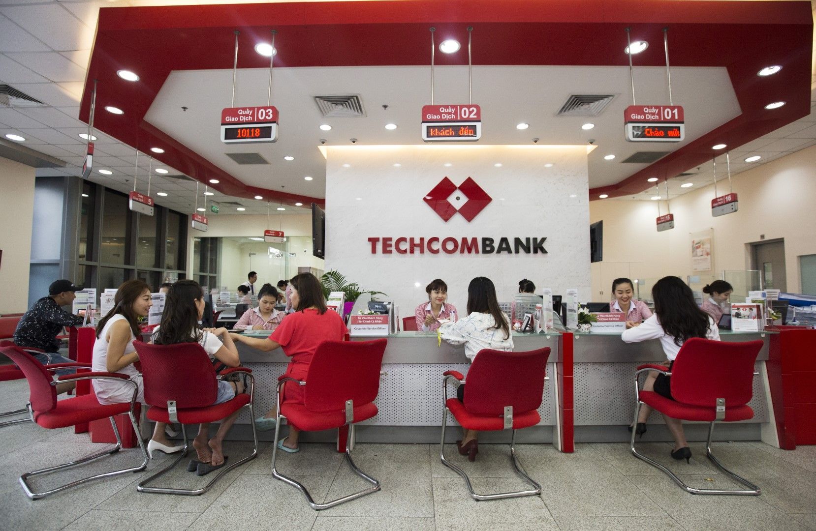 Techcombank (TCB) báo lãi 5.600 tỷ đồng quý I/2023