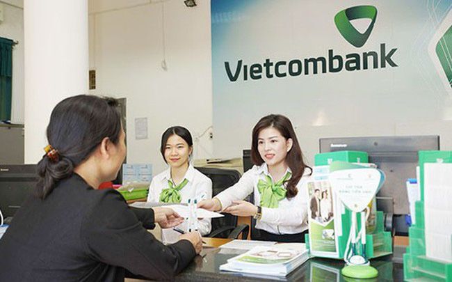 Lãi suất huy động ngân hàng Vietcombank tháng 4/2023 giảm 0,2%/năm