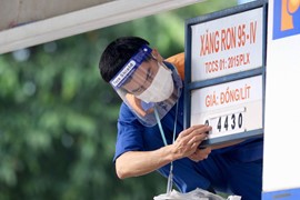Giá xăng tăng theo xu hướng thế giới