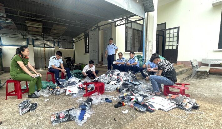 Đắk Lắk: Xử phạt gần 130 triệu đồng và buộc tiêu hủy 2.000 sản phẩm hàng hoá vi phạm