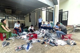 Đắk Lắk: Buộc tiêu hủy 2.000 sản phẩm hàng hoá vi phạm và xử phạt gần 130 triệu đồng