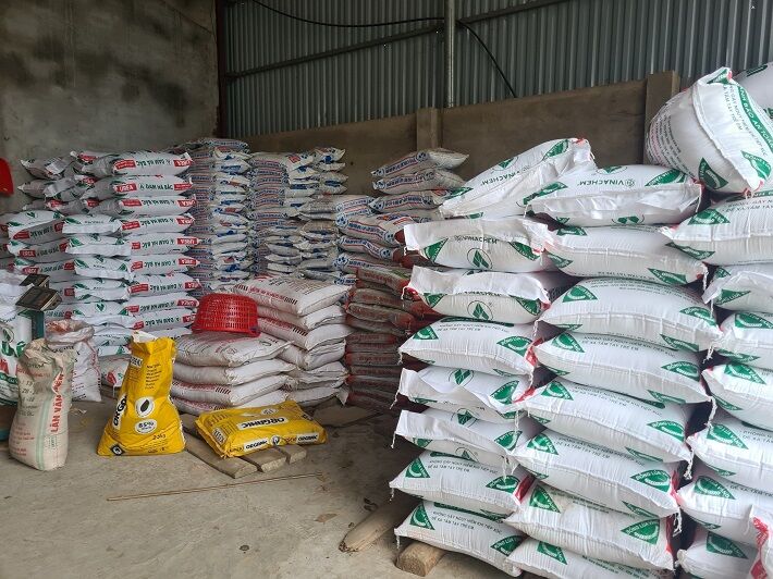 Hà Giang: Đình chỉ hộ kinh doanh phân bón không có giấy chứng nhận đủ điều kiện buôn bán