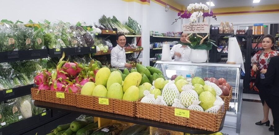 TP.HCM: Khai truong sieu thi dau tien trong chuoi Square Mart 2 TP.HCM: Khai trương siêu thị đầu tiên trong chuỗi Square Mart