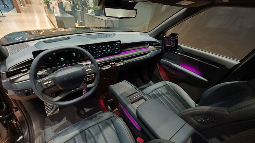  Seoul 2023 : Cận cảnh Kia EV9 2023 hoàn toàn mới bằng xương bằng thịt  3