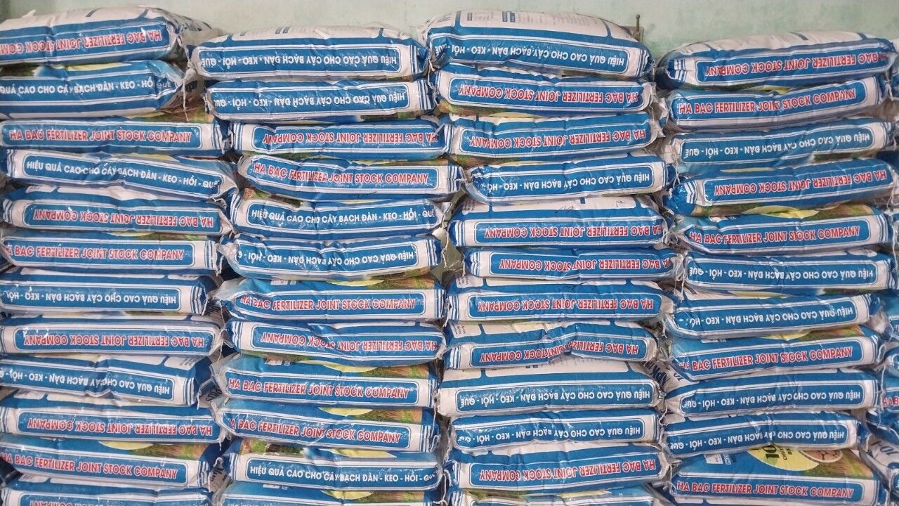 Xử phạt hàng loạt sai phạm trong sản xuất, kinh doanh phân bón tại Bắc Giang