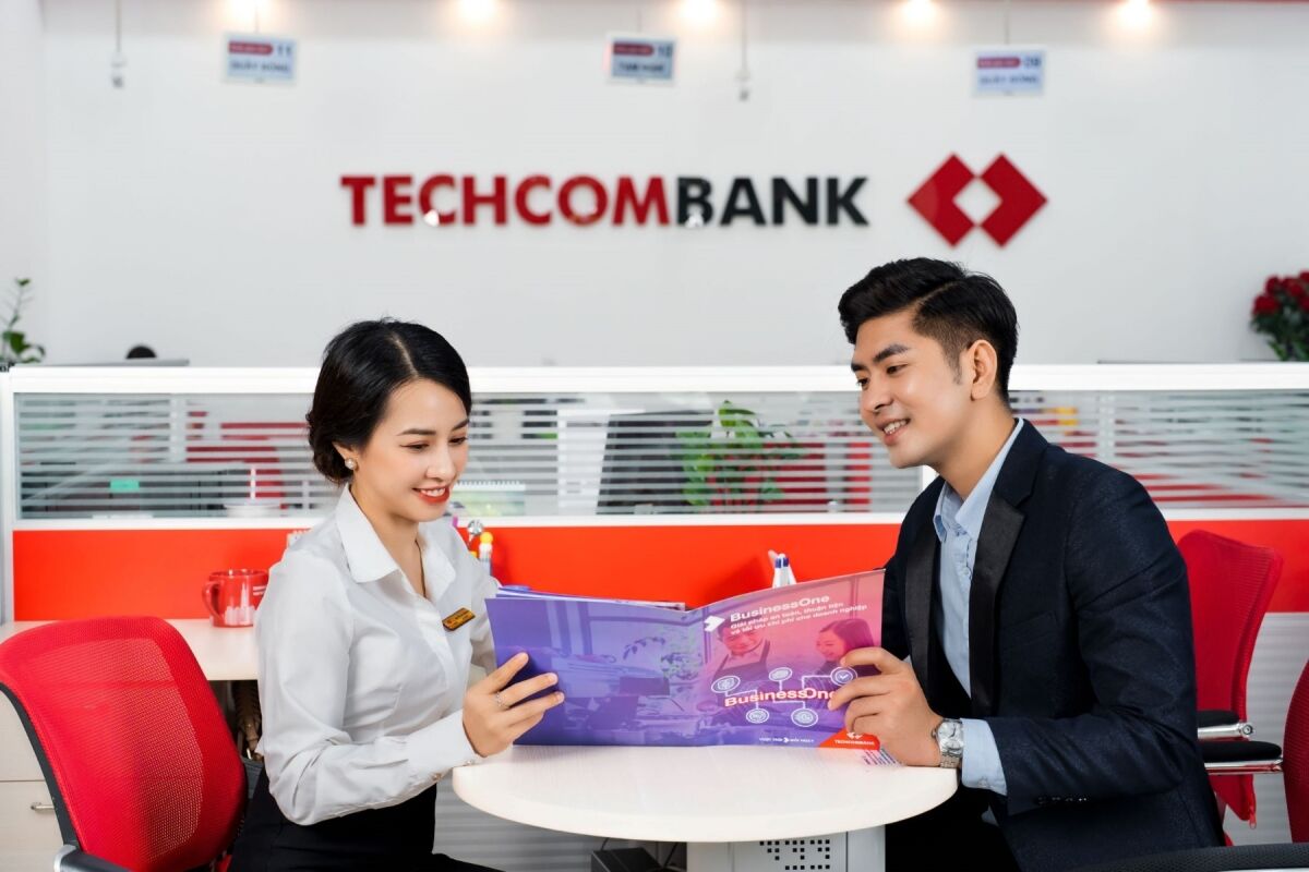 Lãi suất huy động Techcombank tháng 4/2023 giảm nhẹ ở nhiều kỳ hạn