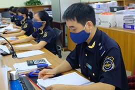 Thu ngân sách toàn ngành hải quan 4 tháng đầu năm giảm 26.940 tỷ đồng so với cùng kỳ