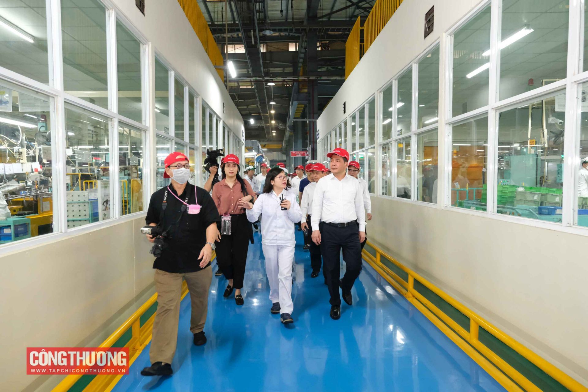 Bộ trưởng Nguyễn Hồng Diên thăm và làm việc với Honda Việt Nam