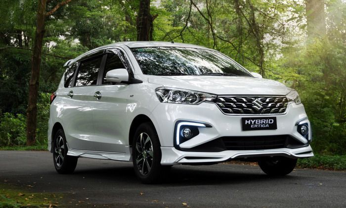 Bảng giá xe Suzuki tháng 5/2023: Hybrid Ertiga AT ưu đãi 40 triệu đồng