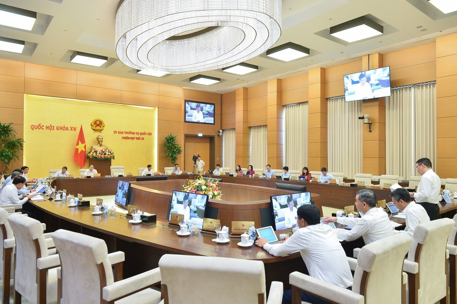 Chỉ khi đã can thiệp y học chuyển đổi giới tính mới được công nhận là chuyển đổi giới tính