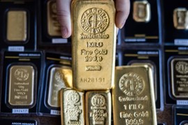 Giá vàng thế giới giảm xuống mức thấp nhất trong tuần