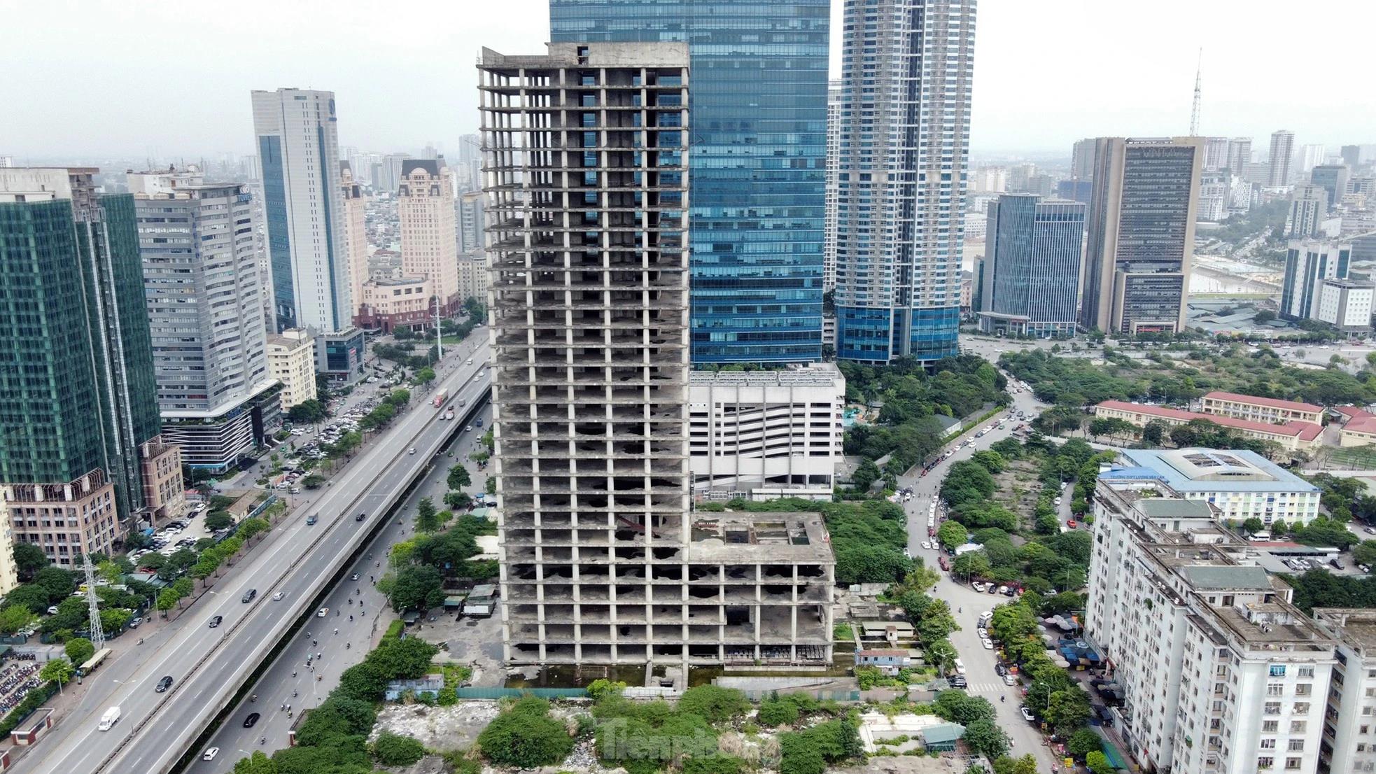 VICEM đã rót bao nhiêu tiền vào tòa tháp nghìn tỷ bỏ hoang mà Bộ Xây dựng đề xuất Thủ tướng cho hồi sinh?