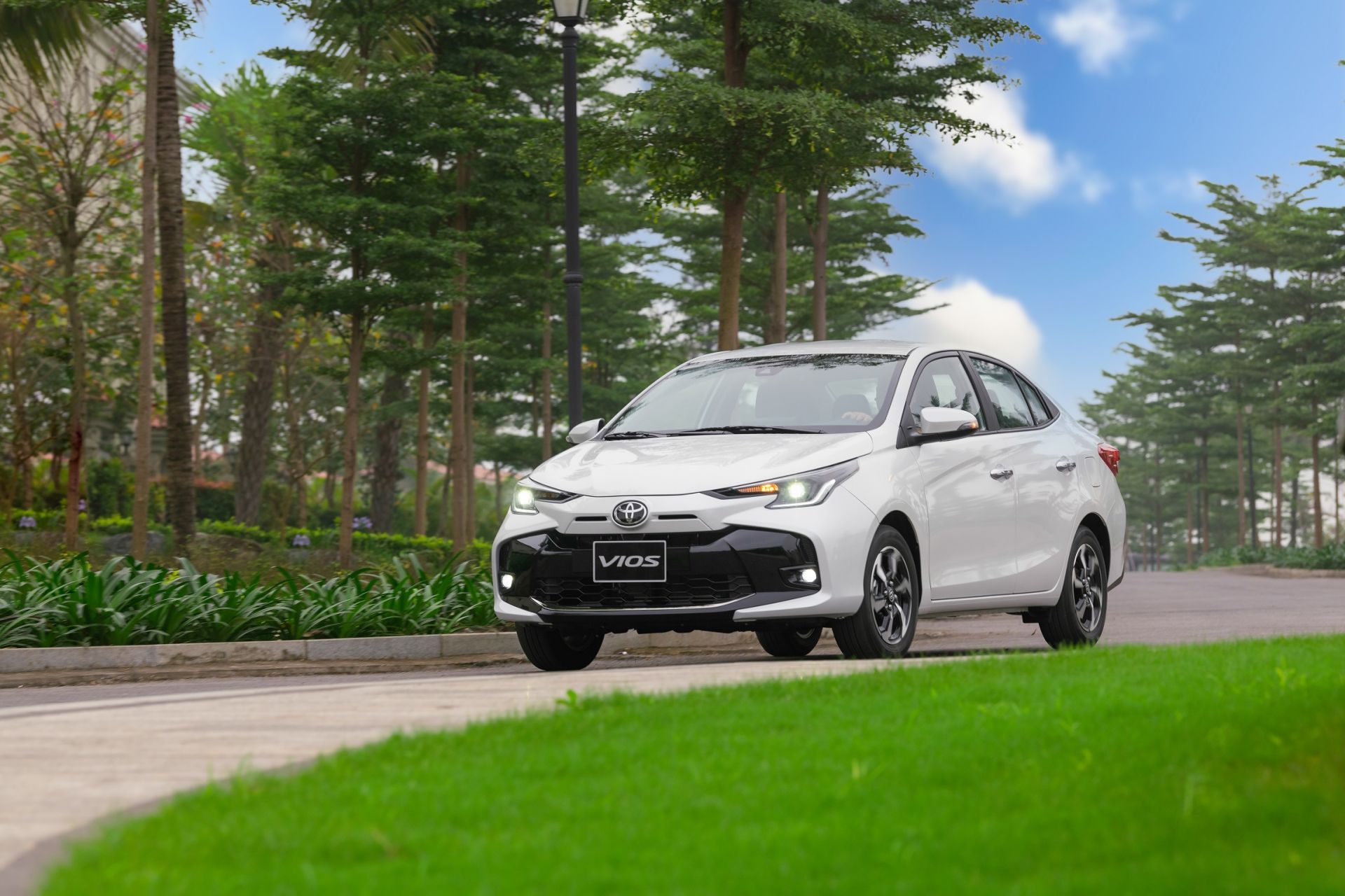Thiết kế đầu xe Toyota Vios 2023