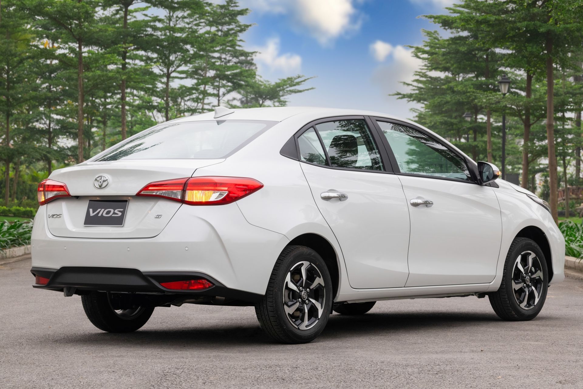 Thiết kế đuôi xe Toyota Vios 2023