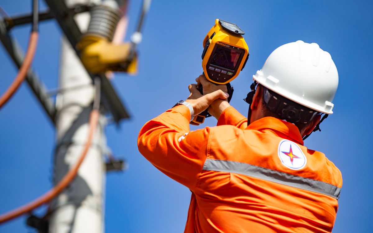 Lo thiếu điện cho sản xuất kinh doanh, Thủ tướng họp chỉ đạo nóng