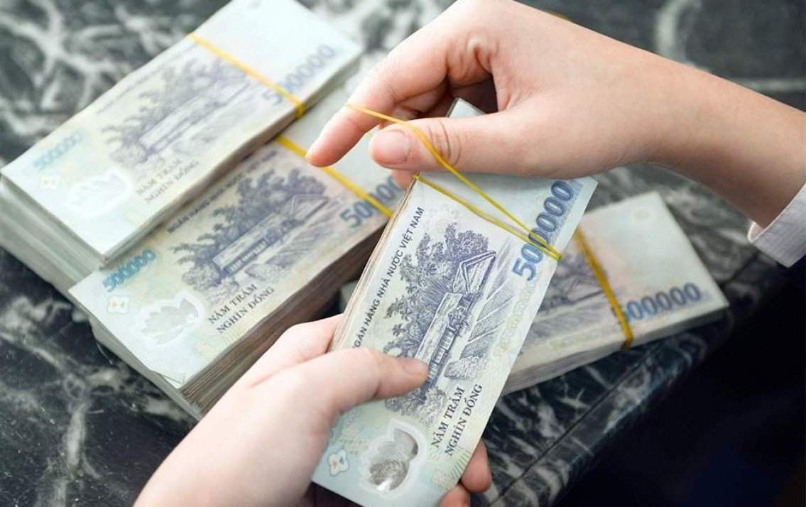 Kich cau tin dung, ngan hang dong loat trien khai cac goi vay voi lai suat uu dai lãi suất cho vay