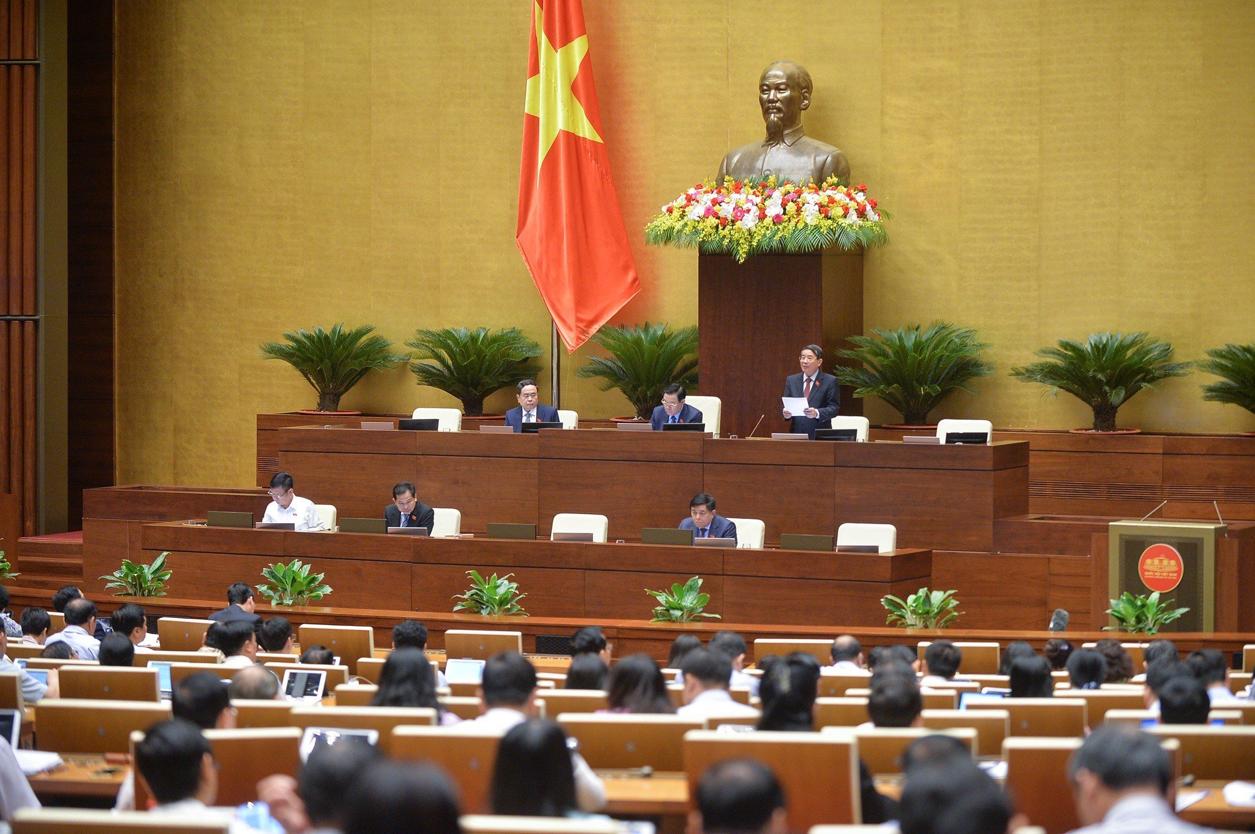 Nghị trường nóng vì tranh luận doanh nghiệp nhà nước nào phải đấu thầu