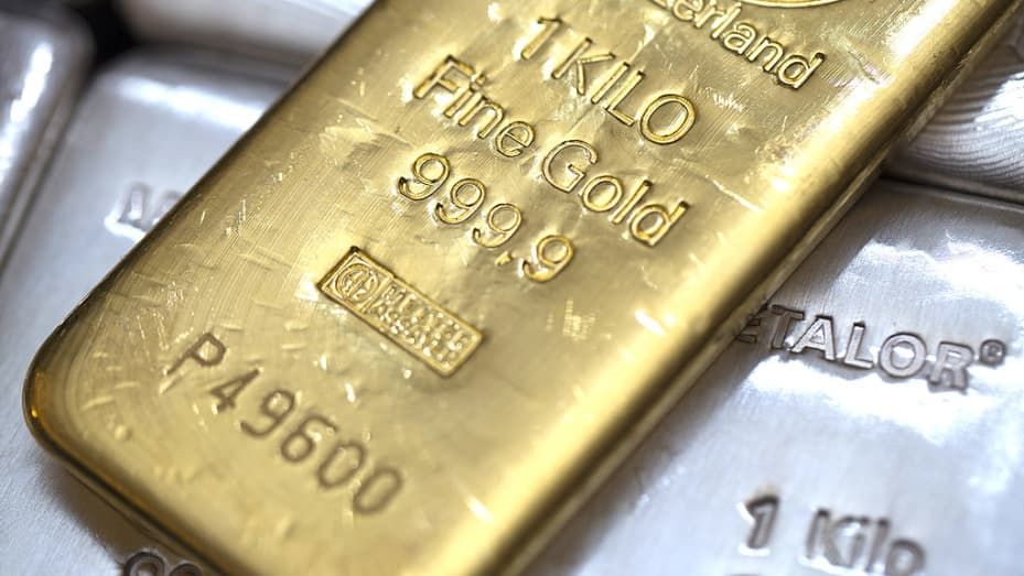 Giá vàng thế giới chạm mức thấp nhất 2 tháng, thị trường trong nước ảm đạm