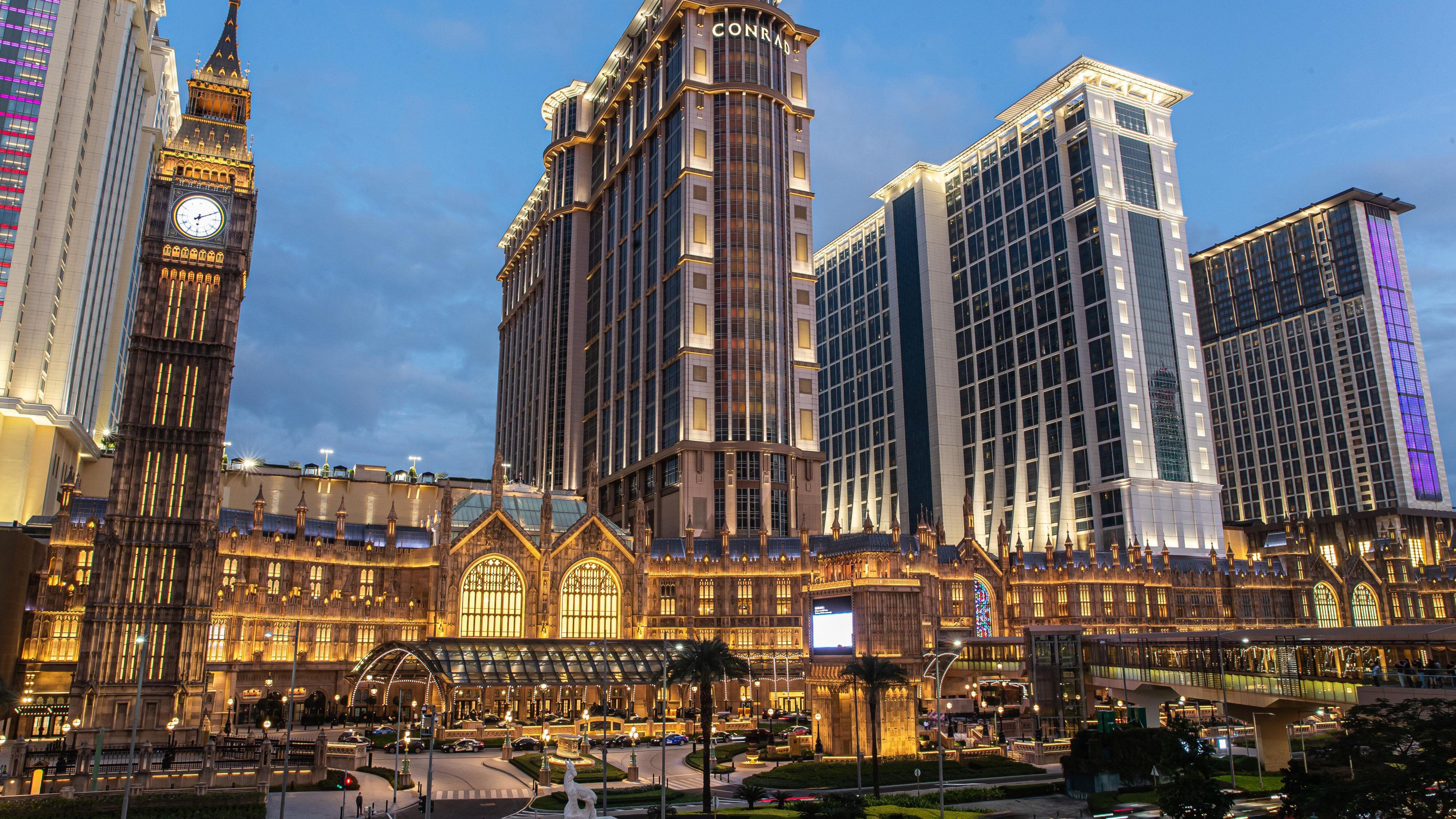 Ghe tham resort The Londoner tai thanh pho Las Vegas cua chau A 3 ghe-tham-resort-the-londoner-tai-thanh-pho-las-vegas-cua-chau-a_6472d11ea34a4.jpg