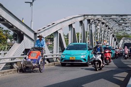 Taxi Xanh SM “đến” Huế, giảm nửa cước chuyến đi