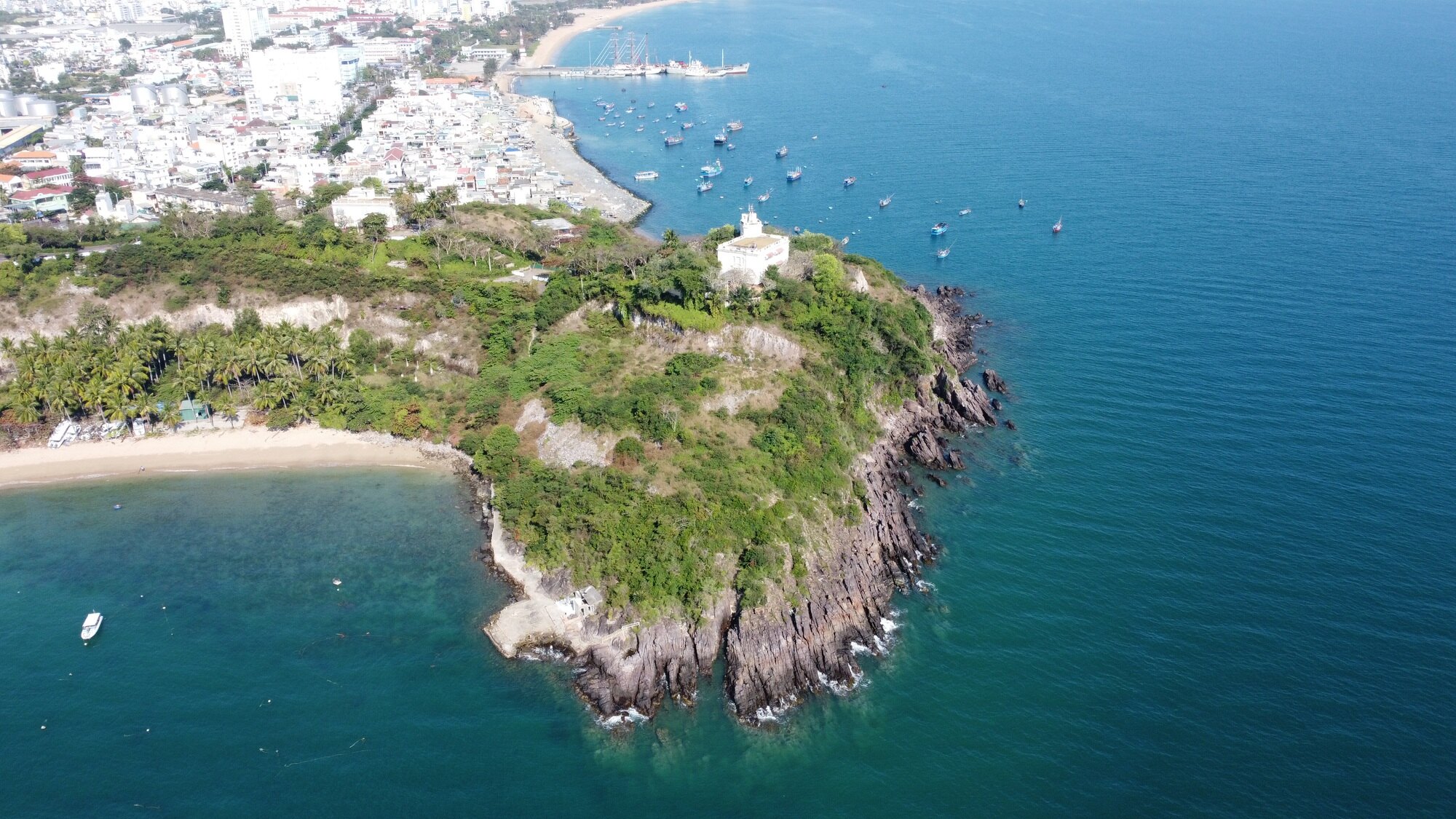 Khánh Hòa thu hồi 5 biệt thự cổ tại di tích lầu Bảo Đại tại tại di tích lầu Bảo Đại do Đầu tư Khánh Hà đang quản lý