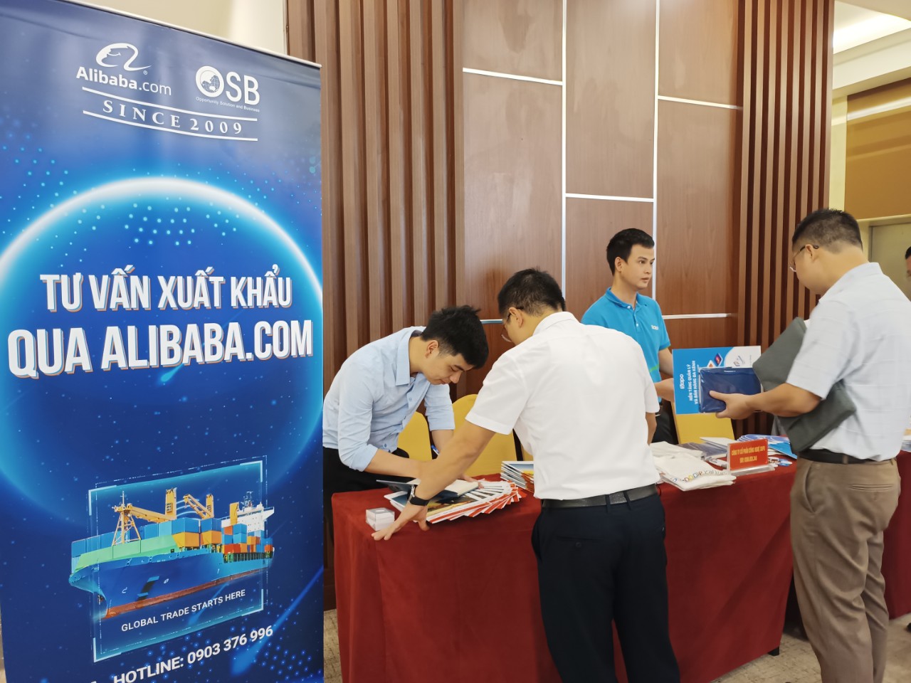 Thương mại điện tử Sơn La