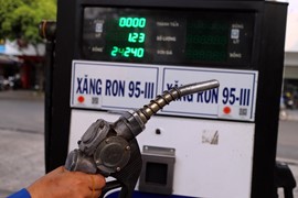 Giá xăng vượt mốc 22.000 đồng/lít