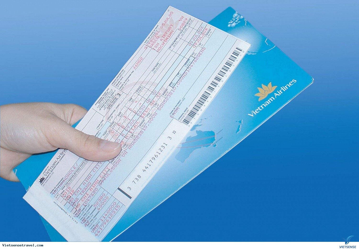 Bộ Giao thông Vận tải lấy ý kiến về trần giá vé máy bay nội địa