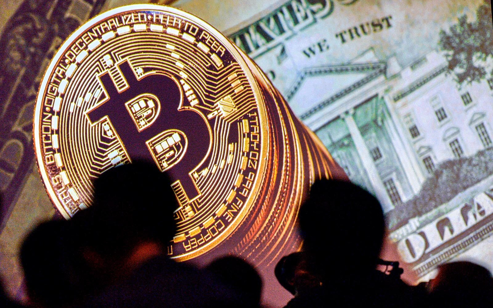 Thị trường tiền điện tử "nín thở" chờ giá Bitcoin bứt phá