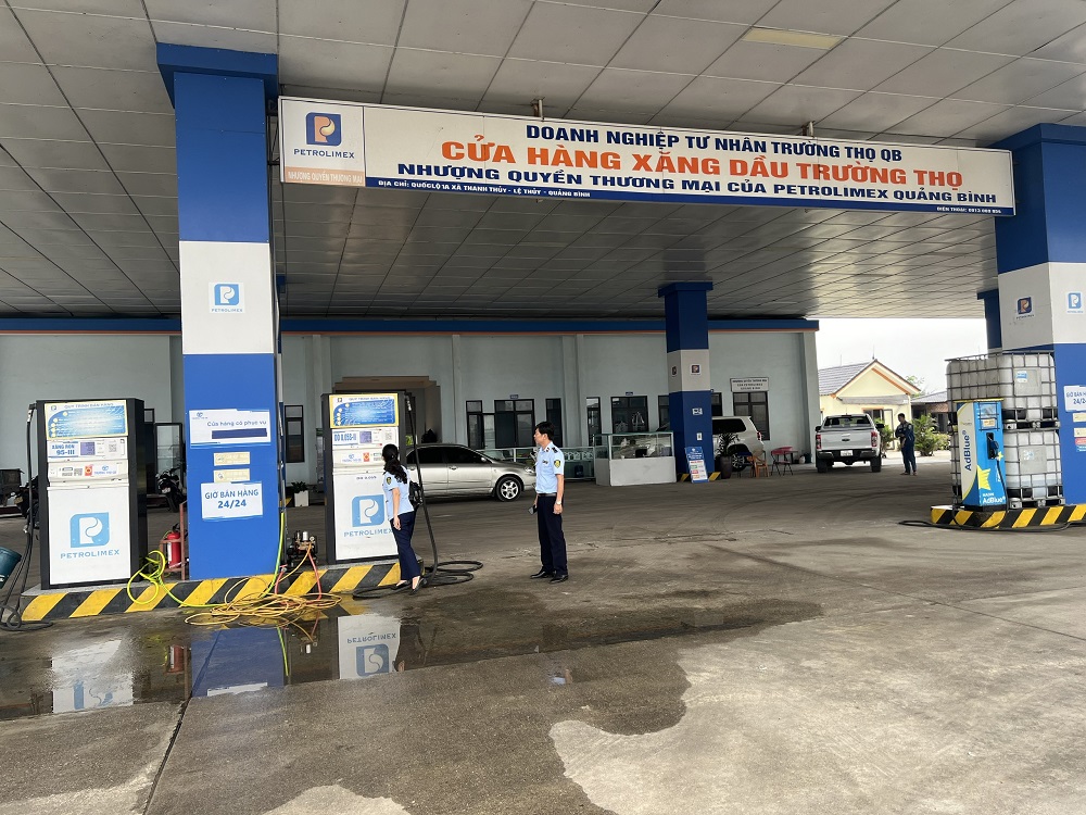 cửa hàng xăng dầu