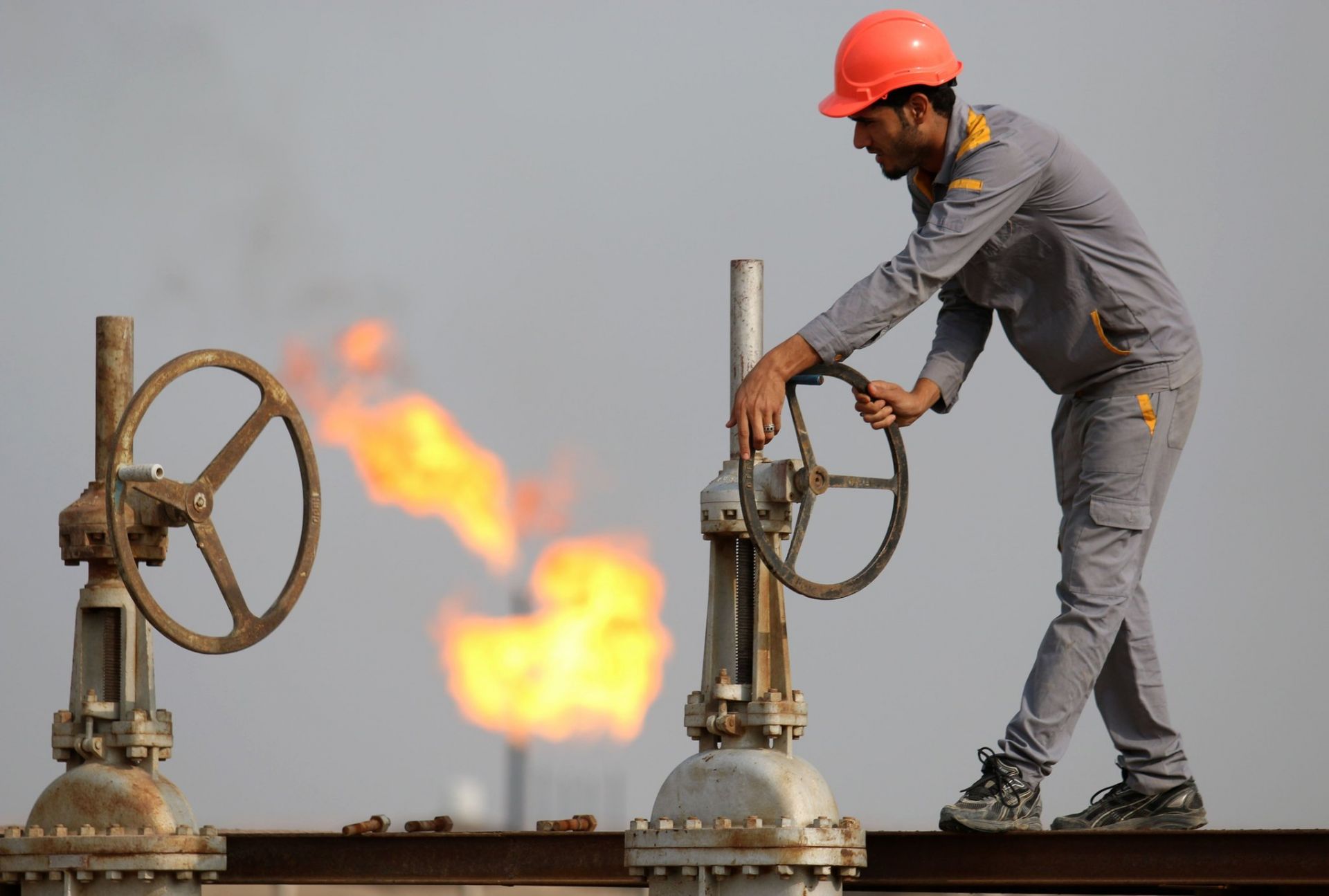 Giá dầu thô 2/6: Tăng trở lại, tâm lý thị trường được cải thiện khi Hạ viện Hoa Kỳ thông qua dự luật nâng trần nợ công