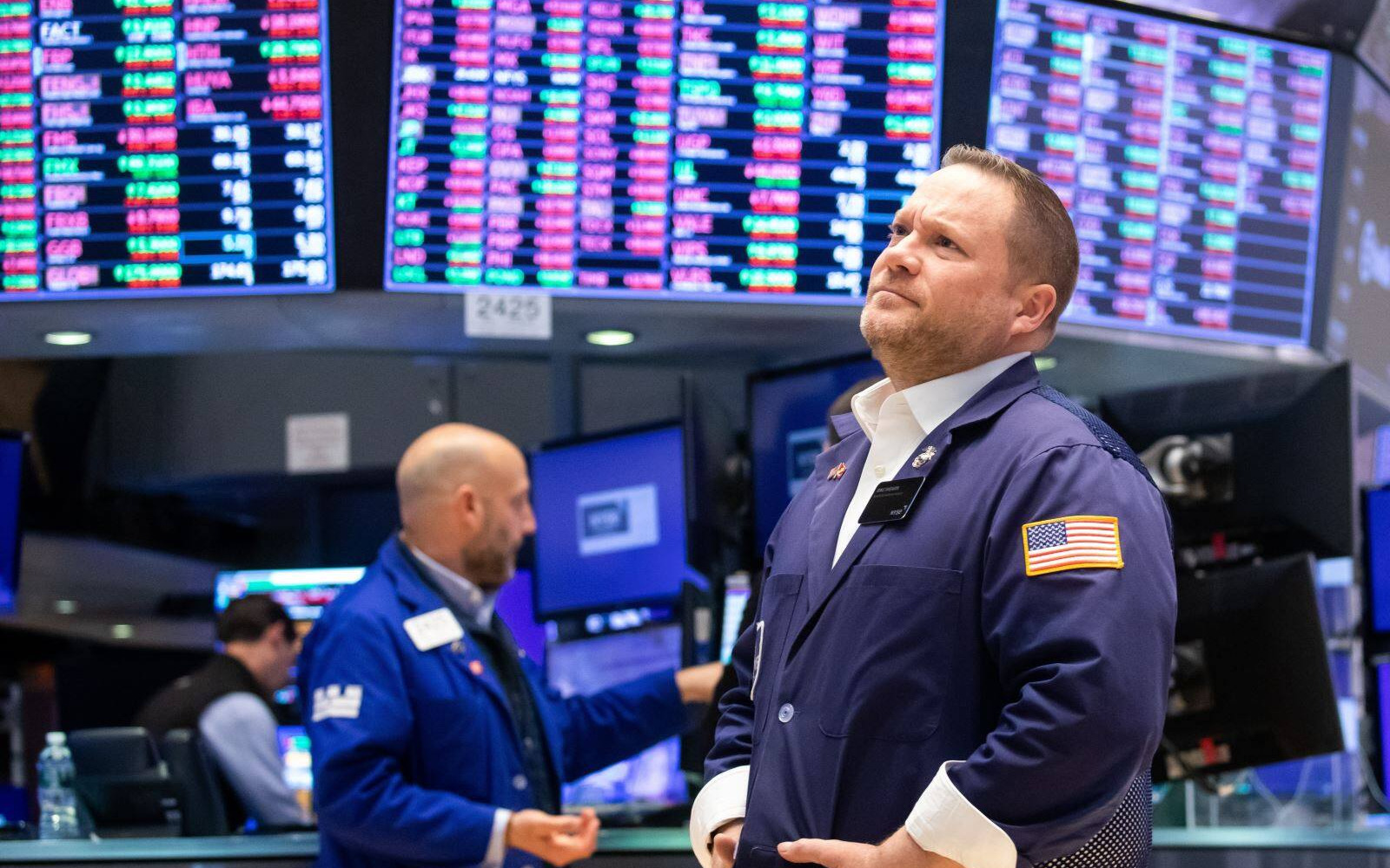 Chứng khoán Mỹ kết thúc chuỗi tăng điểm, giá dầu giảm do nhu cầu thấp