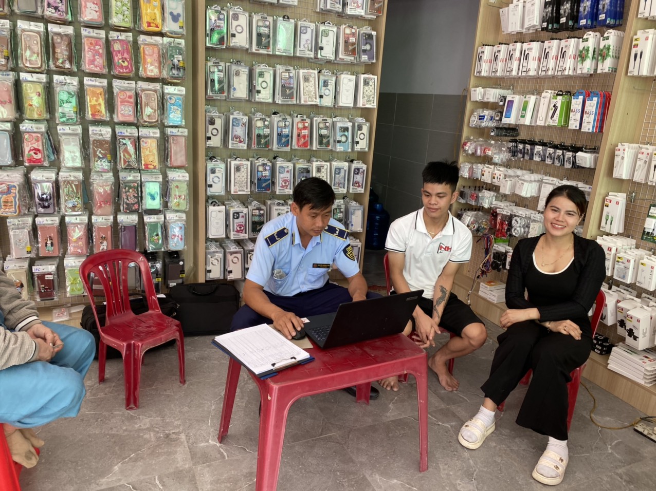 phụ kiện điện thoại