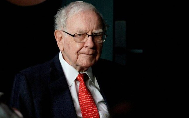 Tỷ phú Warren Buffett đóng góp hơn 50 tỷ USD cho hoạt động từ thiện