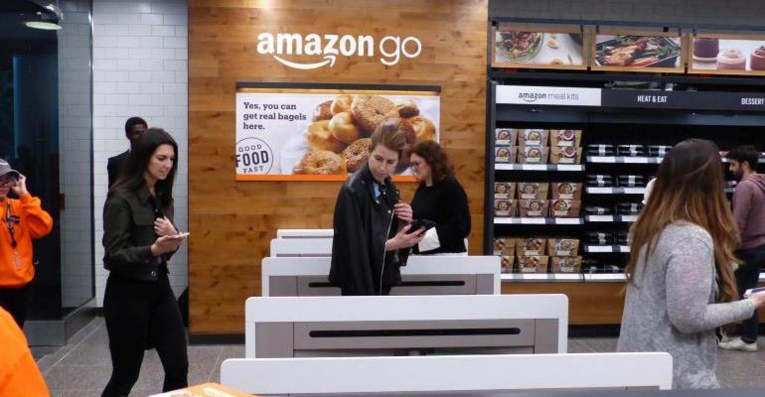 J.P. Morgan: Vượt Walmart, Amazon sẽ thành nhà bán lẻ lớn nhất nước Mỹ vào năm 2024