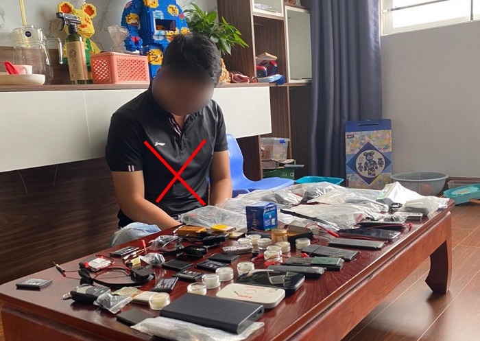 Triệt phá đường dây chuyên cung cấp thiết bị gian lận thi cử liên tỉnh