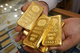Giá vàng thế giới lình xình quanh vùng đáy 3 tháng