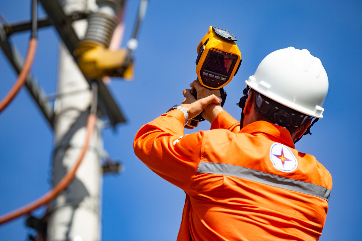 San luong dien tieu thu mien Bac tiep tuc tang cao, len toi 310,88 trieu kWh/ngay điện tiêu thụ