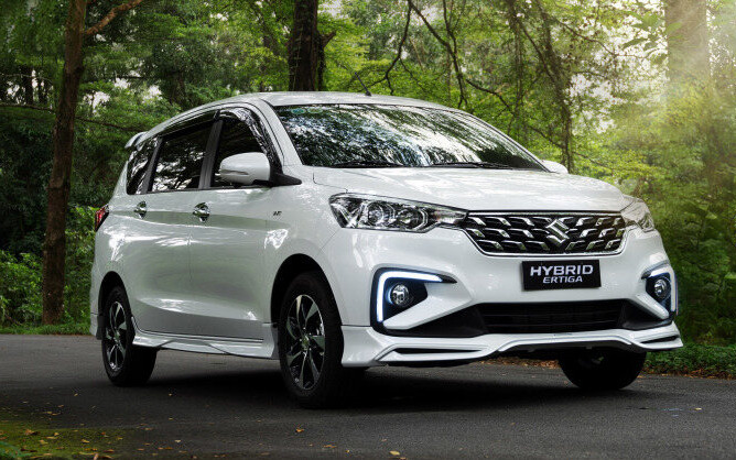 Bảng giá xe Suzuki tháng 6/2023: Hybrid Ertiga ưu đãi lên đến 50 triệu đồng