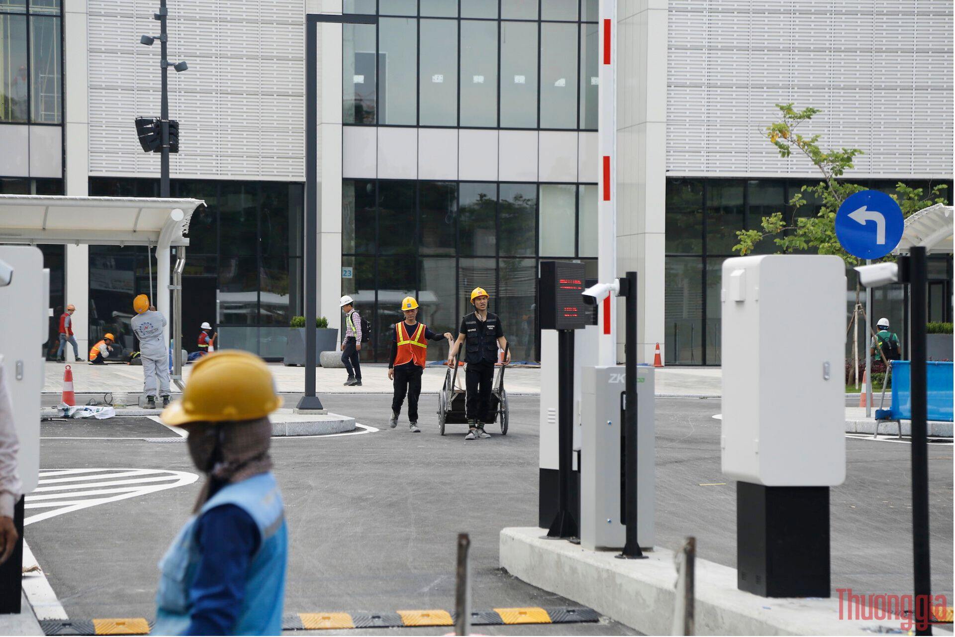 can-canh-sieu-du-an-lotte-mall-ha-noi-600-trieu-usd-sap-khai-truong_649e64ee892e1.jpg