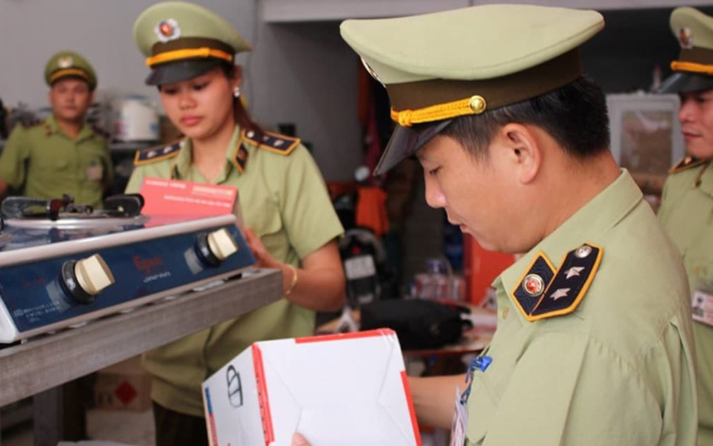 Thời buổi doanh nghiệp phải cạnh tranh với chính sản phẩm của mình