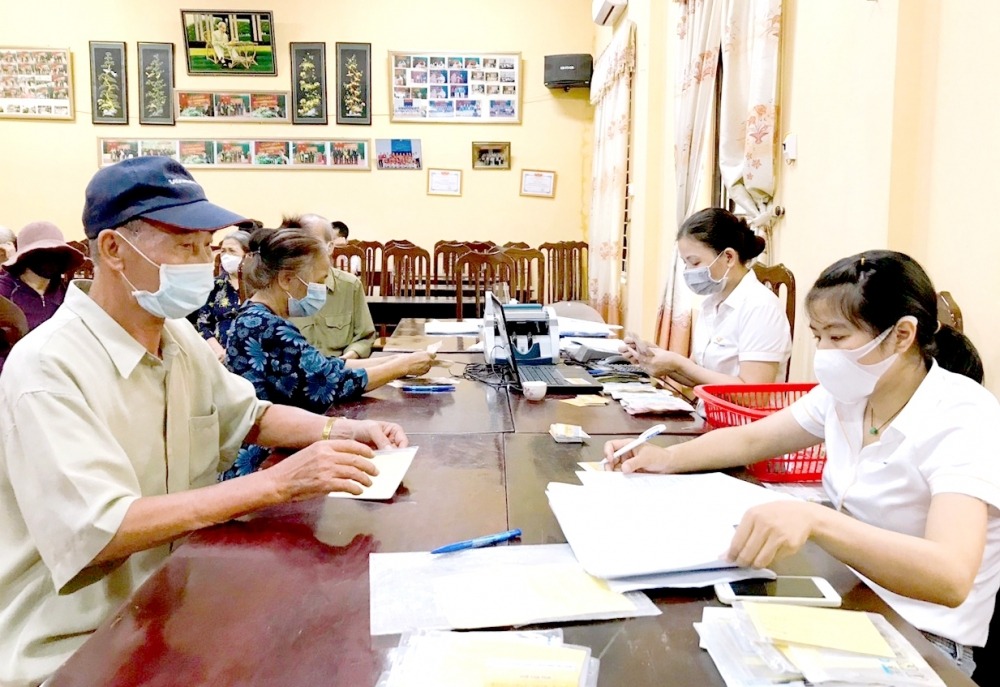lương hưu, trợ cấp