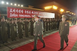 Quốc tế nổi bật: Bộ trưởng Quốc phòng Nga ca ngợi mối quan hệ Nga – Triều