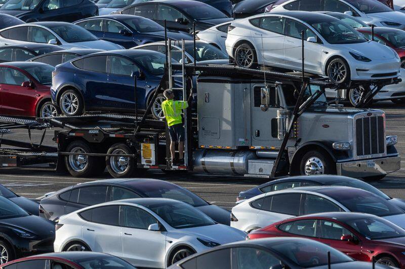 Nho chien luoc cua CEO Elon Musk, doanh so Tesla trong quy 2 danh bai cac uoc tinh doanh số Tesla