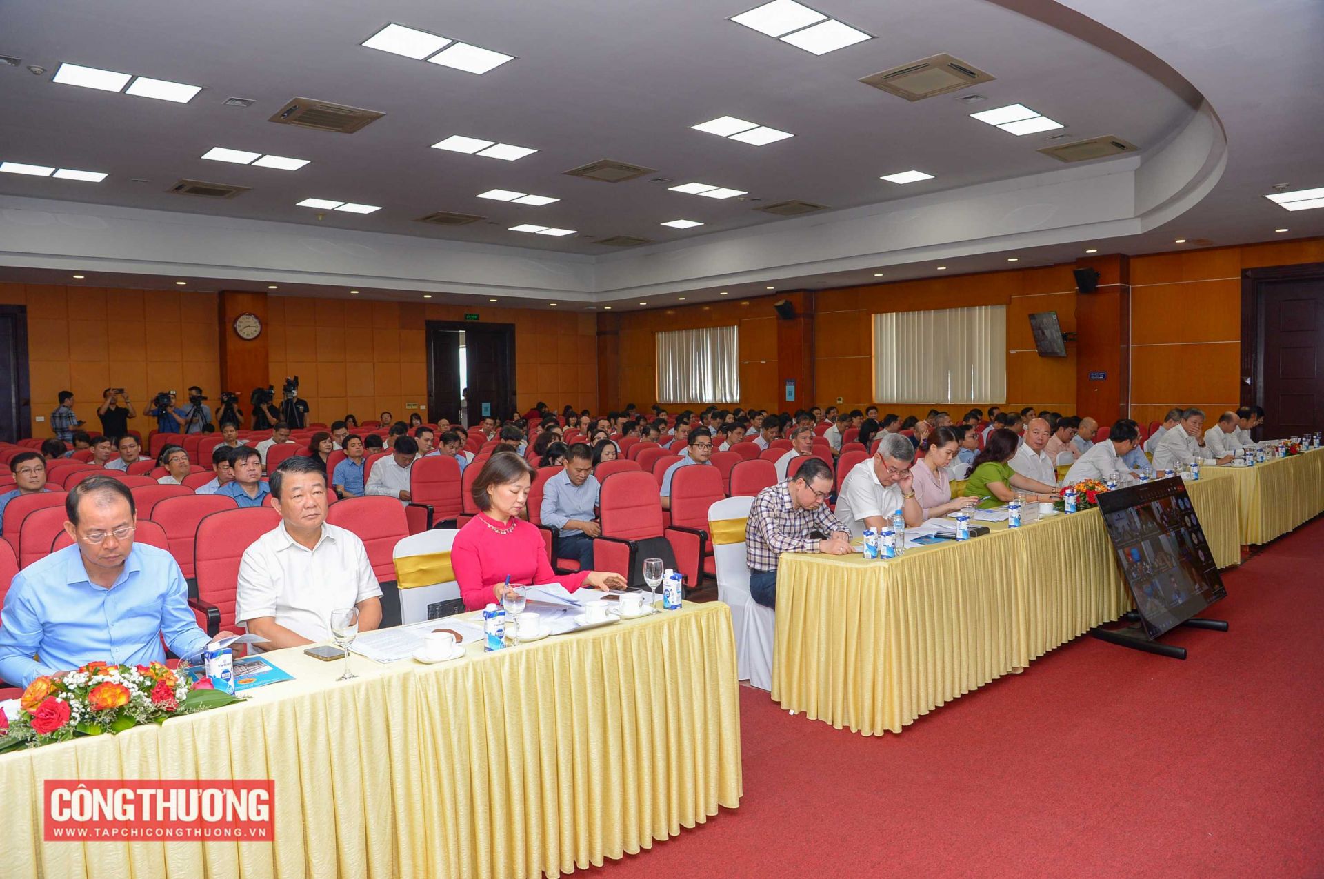 Bộ Công Thương tổ chức Hội nghị sơ kết công tác 6 tháng đầu năm và triển khai nhiệm vụ 6 tháng cuối năm ngành Công Thương