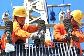 Dự kiến thay đổi biểu giá bán lẻ điện: Cao nhất 3.457 đồng/kWh, hộ nghèo được hỗ trợ hàng tháng