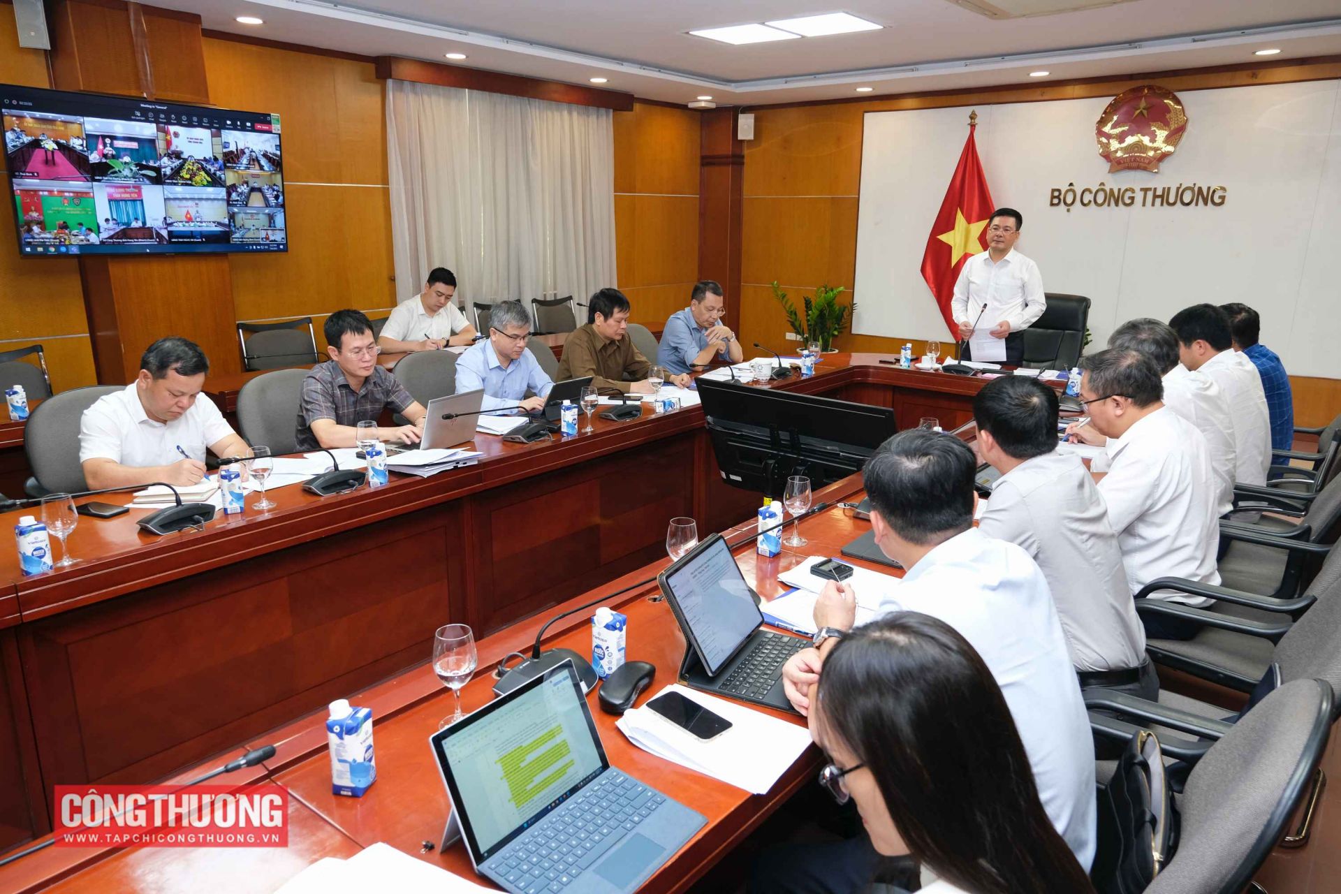Day nhanh tien do, dua duong day 500kV mach 3 ve dich truoc thang 6/2024 7 Bộ trưởng Bộ Công Thương yêu cầu EVN/EVNNPT khẩn trương hoàn tất hồ sơ để trình phê duyệt chủ trương đầu tư dự án trong tháng 8/2023 và phê duyệt dự án trong tháng 9/2023