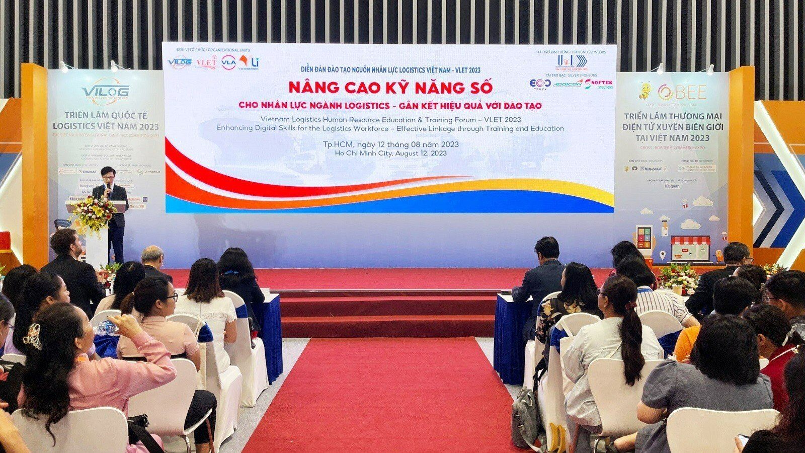 ngành logistics